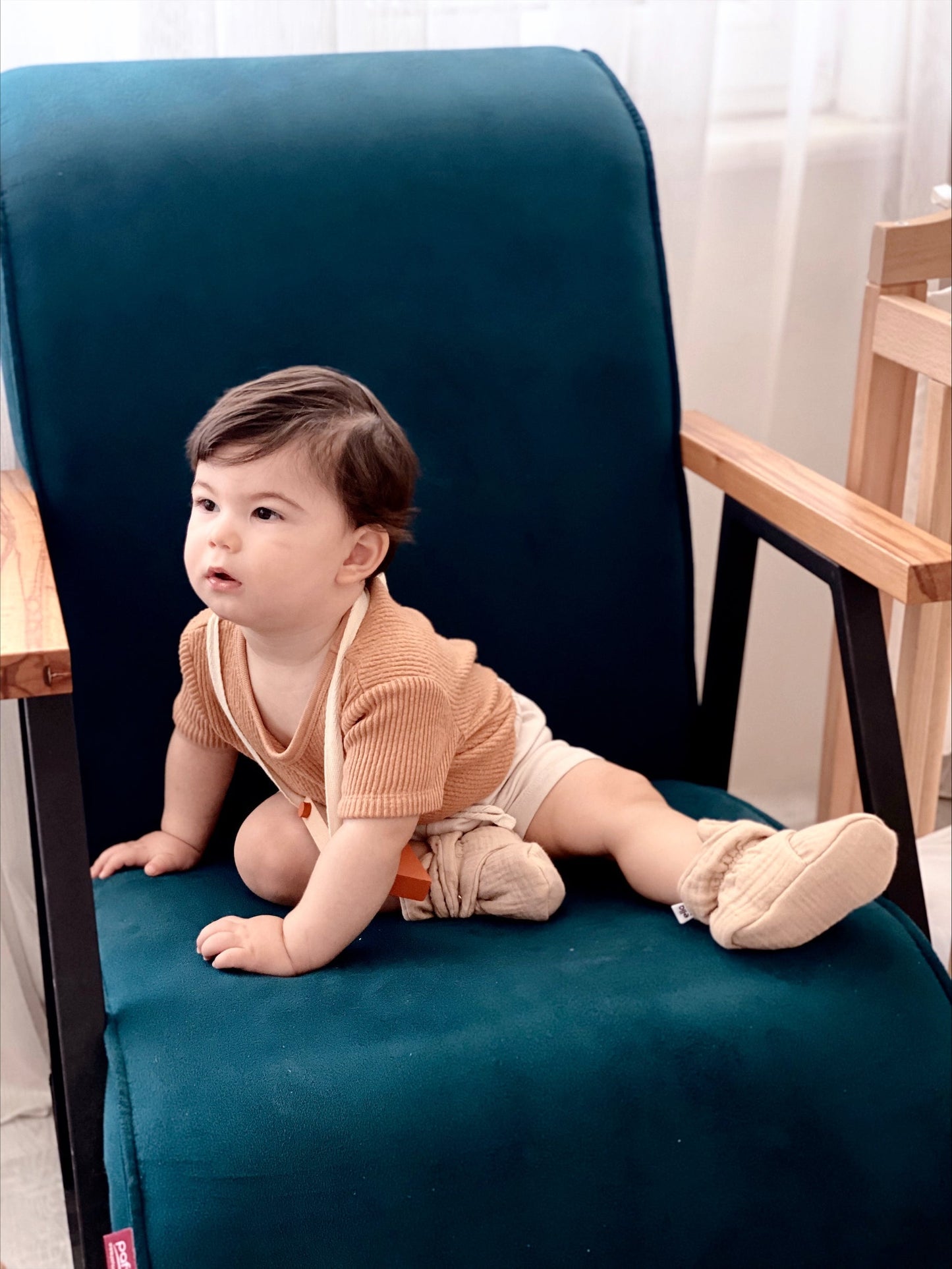 Muslin Stay On Baby Booties Beige Ella Bonna Baby