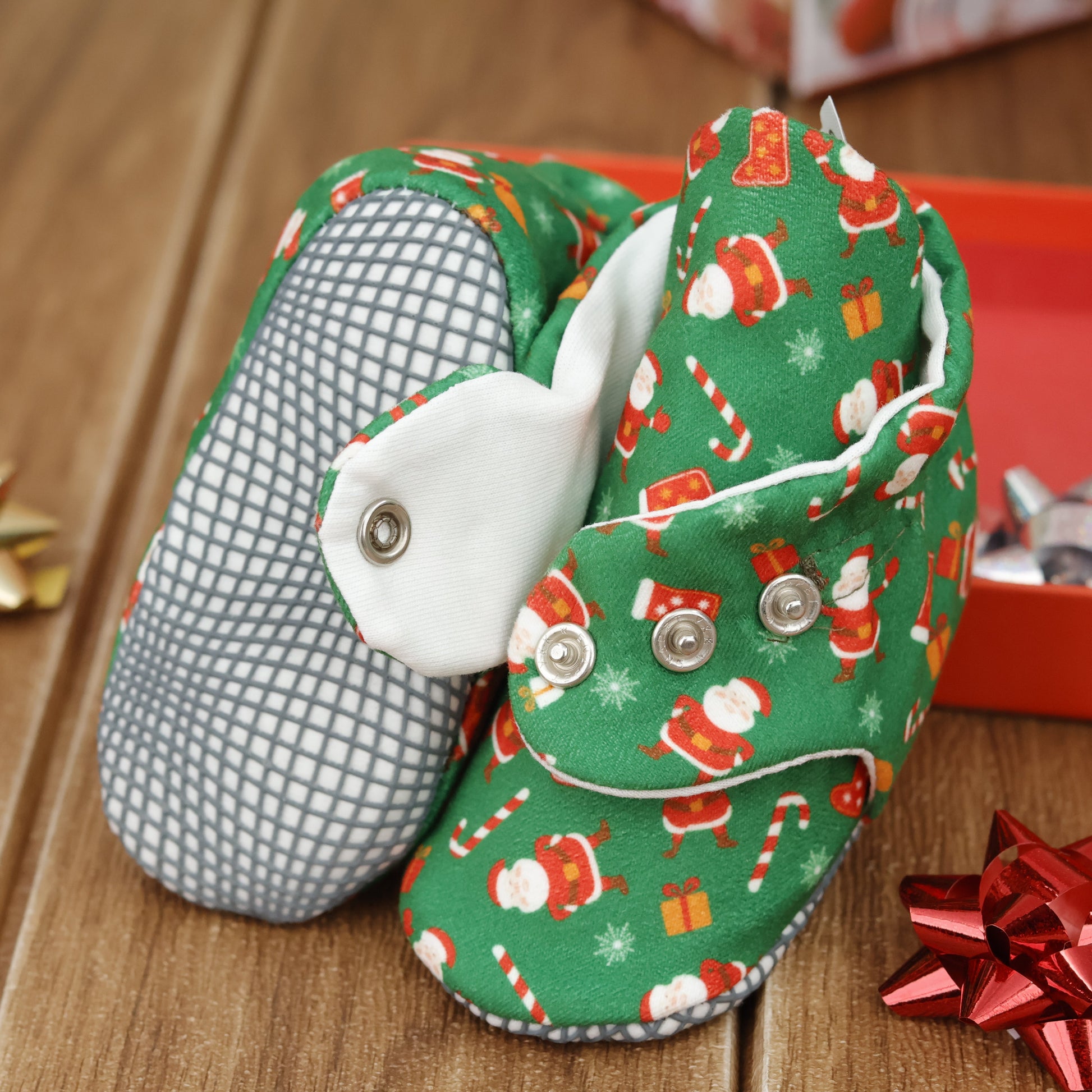 Organic Cotton Baby Booties, Non-Slip Sole, Cotton Newborn Booties Home Nursery Shoes, Santa Claus Ella Bonna Baby